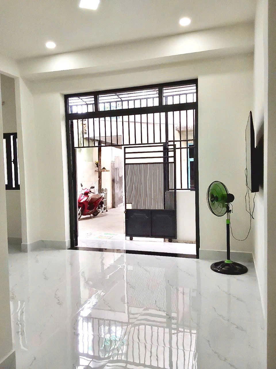 BÁN NHANH NHÀ 2 TẦNG TTTP HẺM PHAN ĐÌNH GIÓT PHƯƠNG SÀI 3TY090 - Ảnh 1