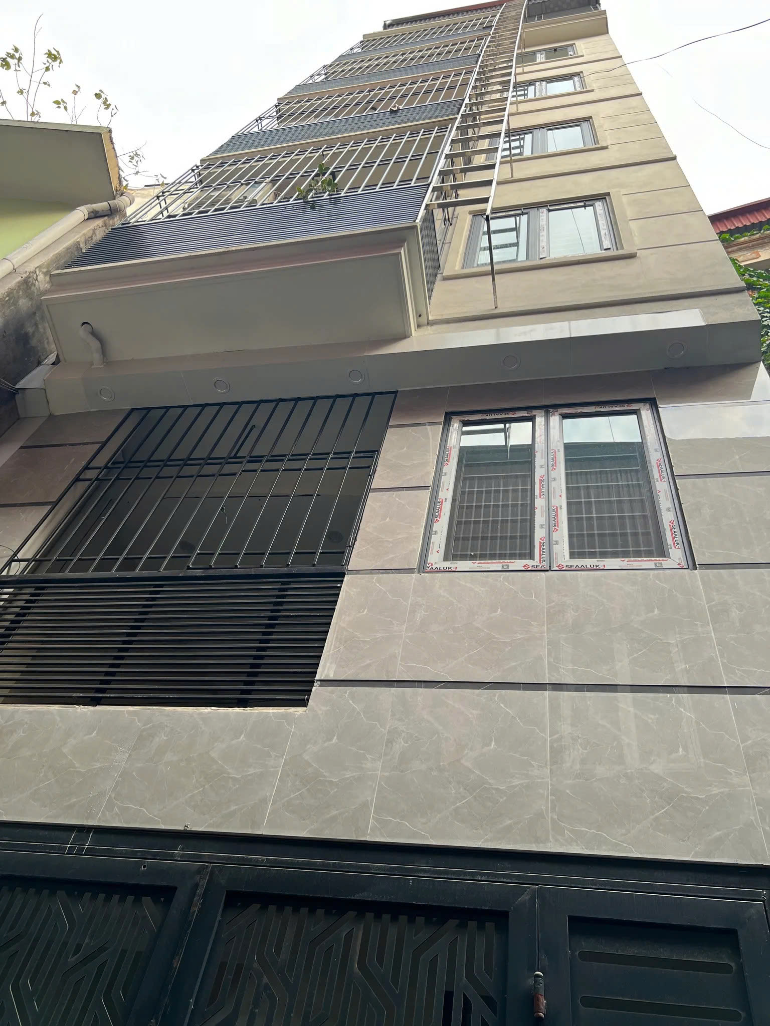 Bán Nhà Thịnh Liệt 74/83m2. 7 tầng. mặt tiền 4.6m. giá 18.6 tỷ Hoàng Mai Hà Nội - Ảnh chính