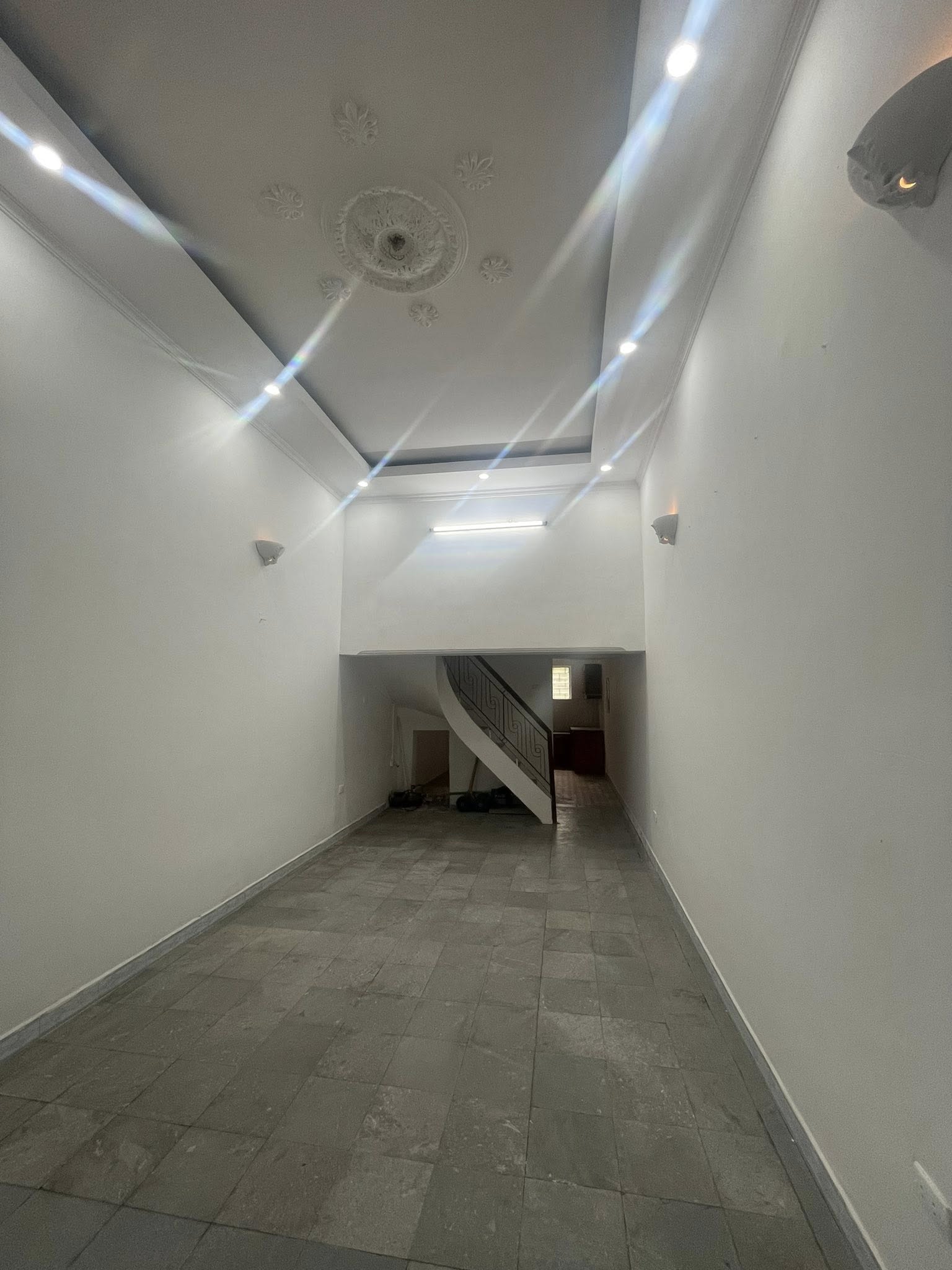BÁN NHÀ NGÕ 126 HOÀNG VĂN THÁI – 46M² – Ô TÔ TRÁNH – GIÁ 15.8 TỶ - Ảnh 2
