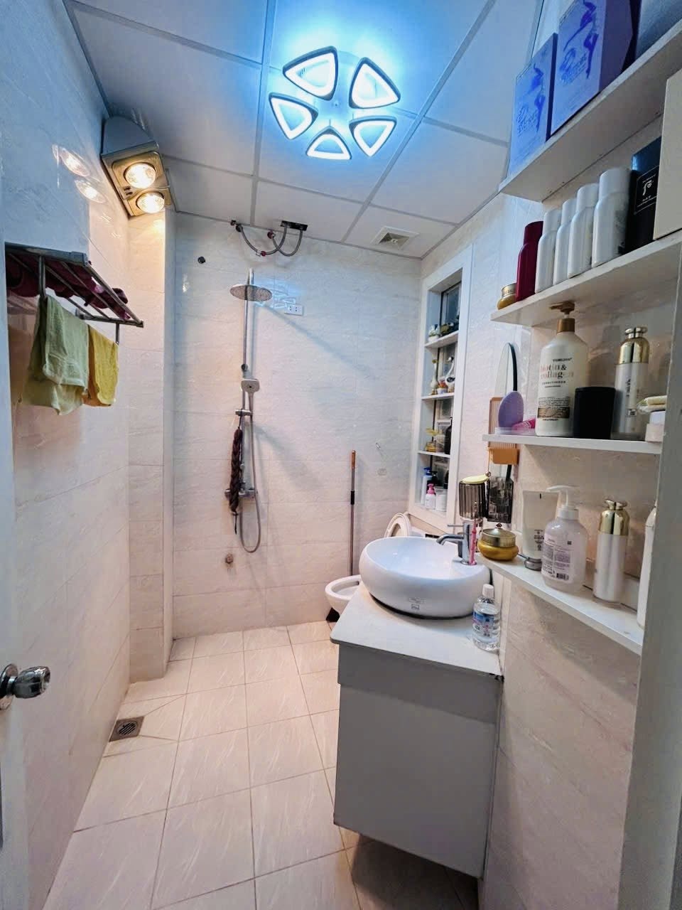 ĐẸP VÔ ĐỐI-Mặt Phố An Dương (Yên Phụ) 60m/5Tầng/MT 4.2m 21.6 Tỷ Phố Thông,KD tốt - Ảnh 3
