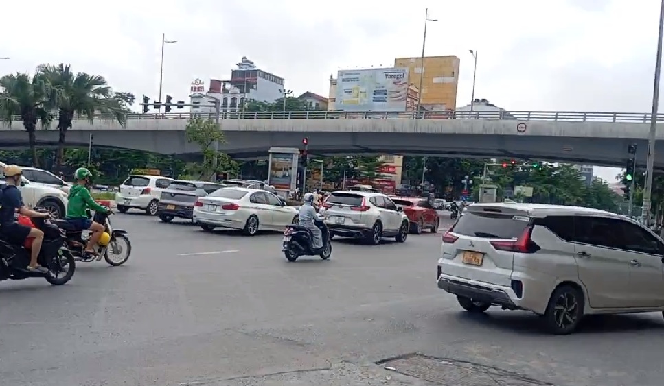 🏘 HOÀNG QUỐC VIỆT - MẶT TIỀN KHỦNG - AN NINH TUYỆT ĐỐI - 39M² - HƠN 8.5 TỶ - Ảnh chính