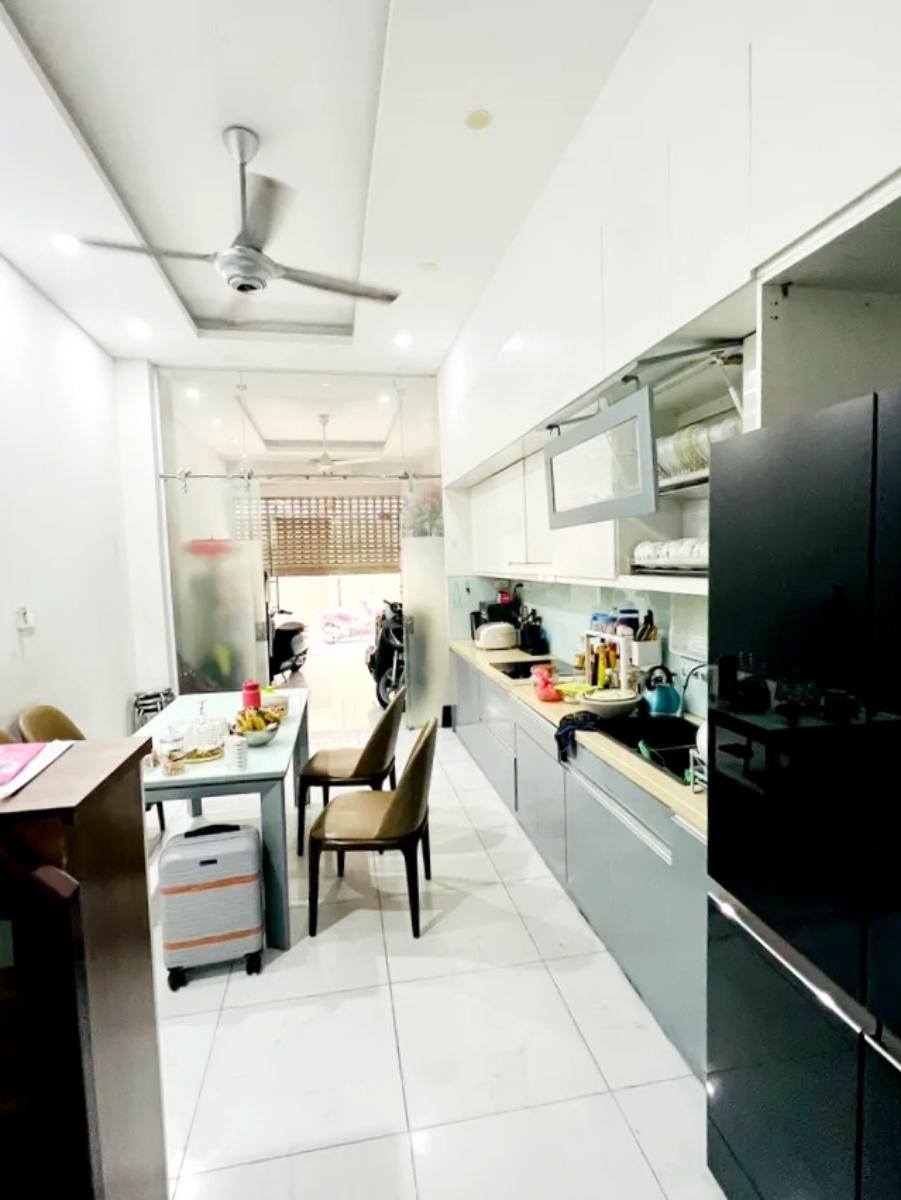 ⚜️ PHÂN LÔ Ô TÔ VỈA HÈ NGUYÊN HỒNG, ĐỐNG ĐA, 50M2 5T MT 4M CHỈ 25 TỶ ⚜️ - Ảnh 3