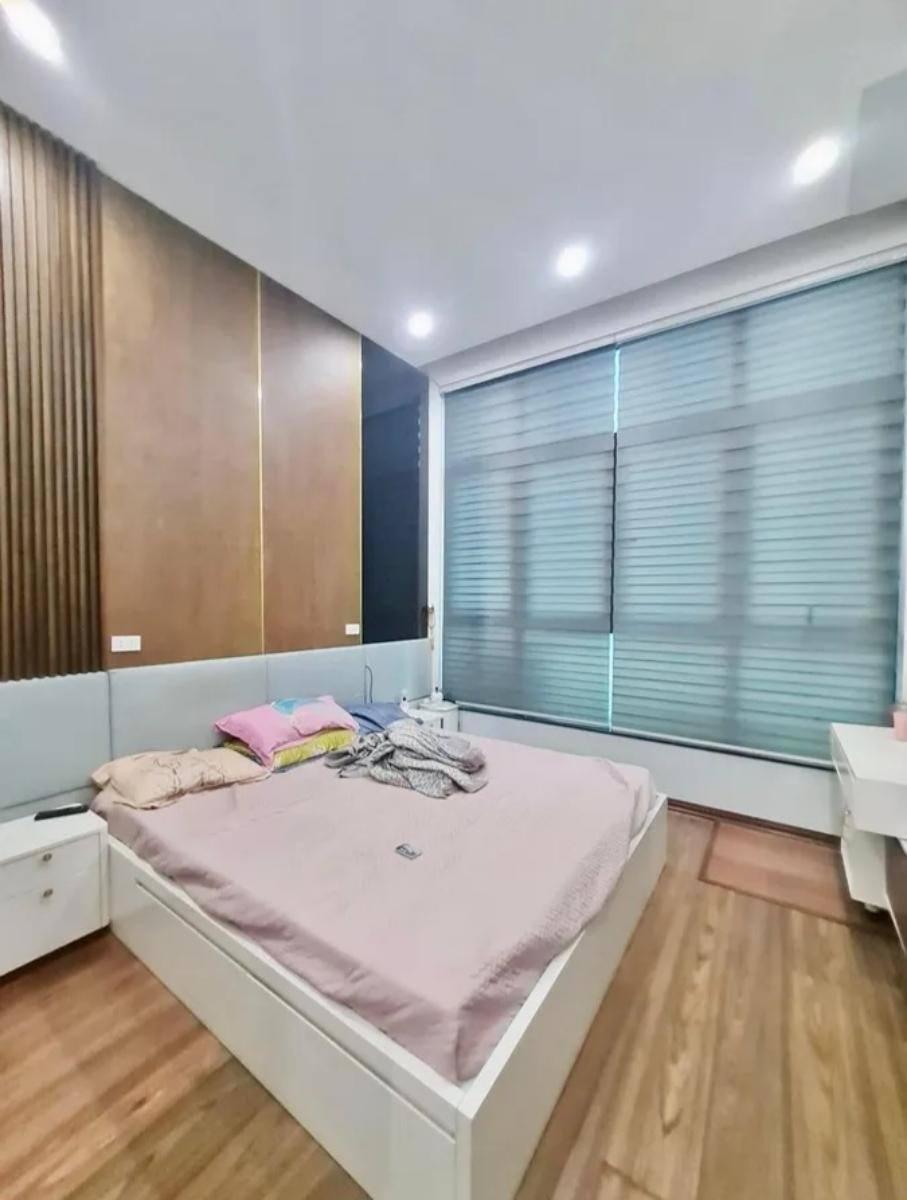 ⚜️ PHÂN LÔ Ô TÔ VỈA HÈ NGUYÊN HỒNG, ĐỐNG ĐA, 50M2 5T MT 4M CHỈ 25 TỶ ⚜️ - Ảnh 4