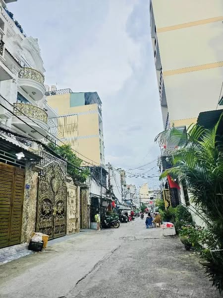 CHDV GẦN CHỢ TÂN HƯƠNG - SẴN DÒNG TIỀN - HÊM 6M - 77M - 3 TẦNG - 7PN NHỈNH 7 TỶ - Ảnh chính