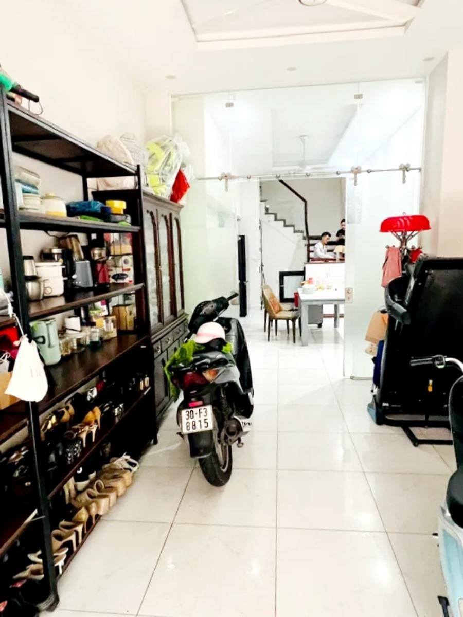 ⚜️ PHÂN LÔ Ô TÔ VỈA HÈ NGUYÊN HỒNG, ĐỐNG ĐA, 50M2 5T MT 4M CHỈ 25 TỶ ⚜️ - Ảnh 2