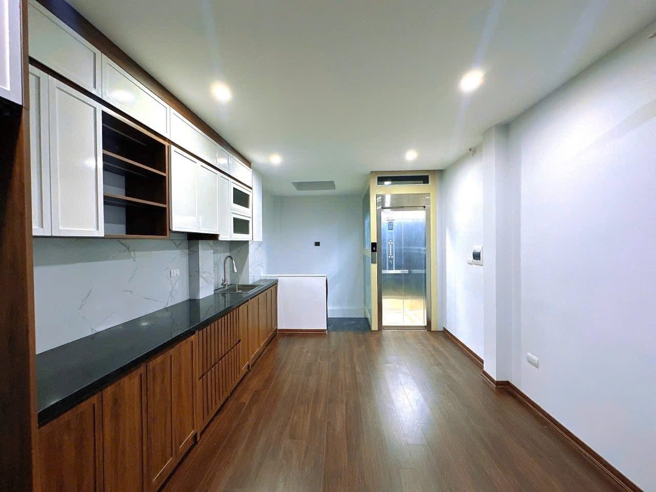 NHÀ ĐẸP TRUNG TÂM TÂY HỒ – 45M2 – 7 TỈ 4 – 6 TẦNG THANG MÁY – THÔNG TRÍCH SÀI – Ở NGAY - Ảnh 3