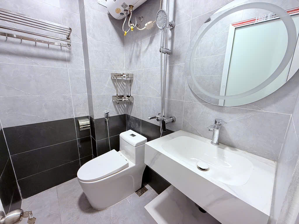 BÁN NHÀ 5 TẦNG MỚI – NGÕ THÔNG PHONG, PHỐ TÔN ĐỨC THẮNG, HÀ NỘI - Ảnh 3