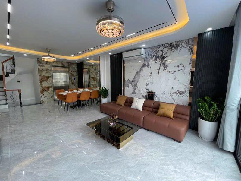 Bán nhà dân xây phân lô Việt Hưng,45M,MT 6M,lô góc 2 mặt ngõ,ô tô thông,KD đỉnh,hơn 8 tỷ - Ảnh 1