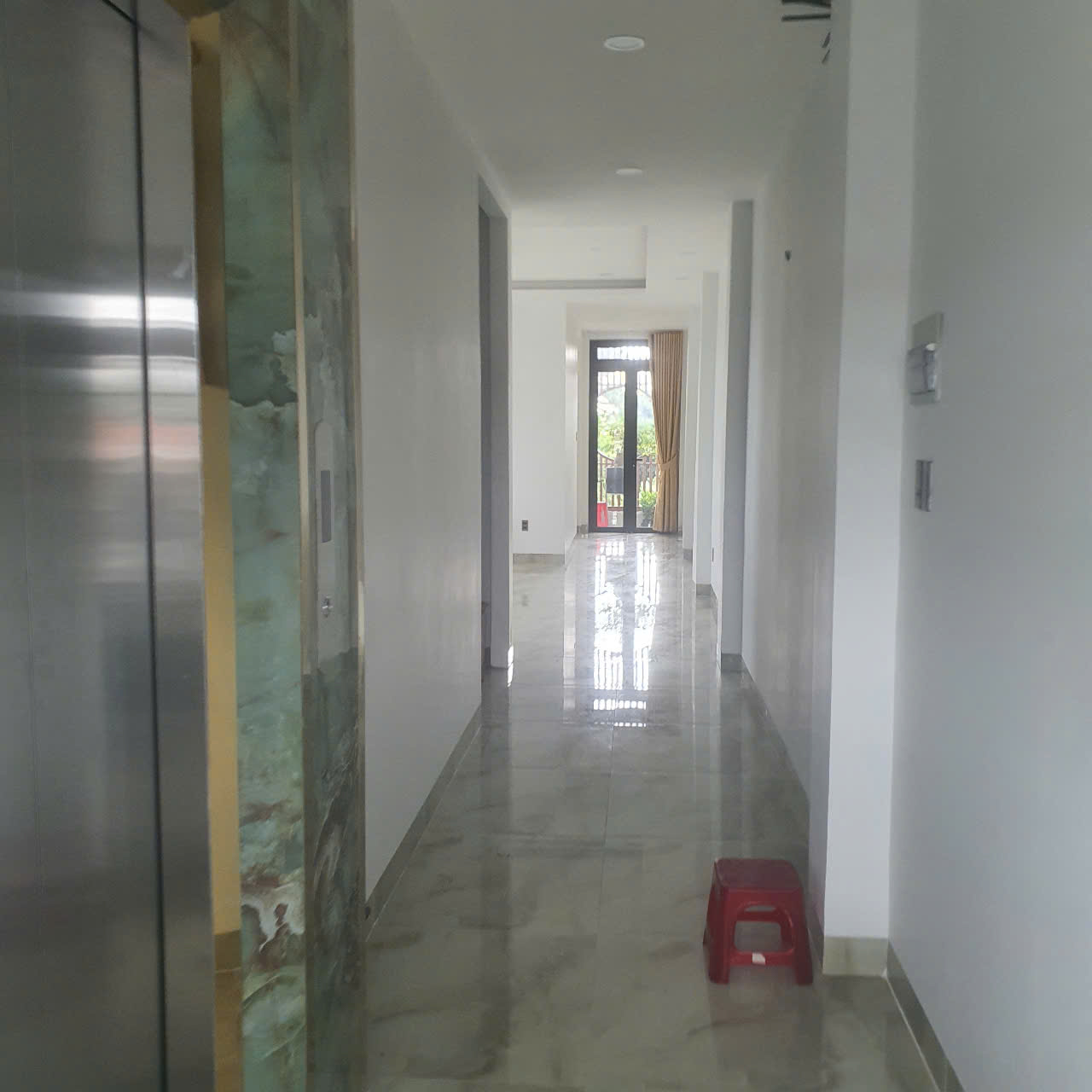 CHO THUÊ NHÀ NGUYÊN CĂN MẶT TIỀN NGUYỄN ĐÌNH CHIỂU P9 ĐÀ LẠT - 500M2 - Ảnh 2
