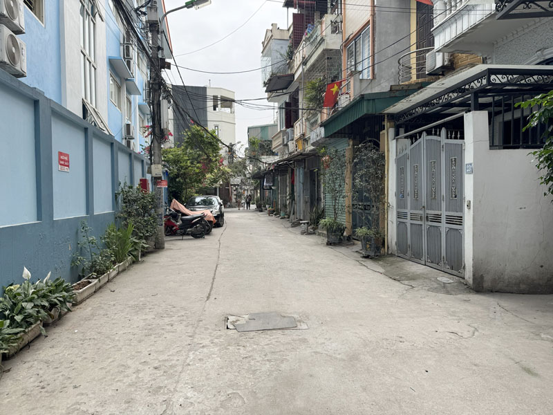 Cần bán 47,4m2 đất tặng nhà 3 tầng cũ tại ngõ 765 Nguyễn Văn Linh. Gần đường Cầu Bây và Cty May 10 - Ảnh 2