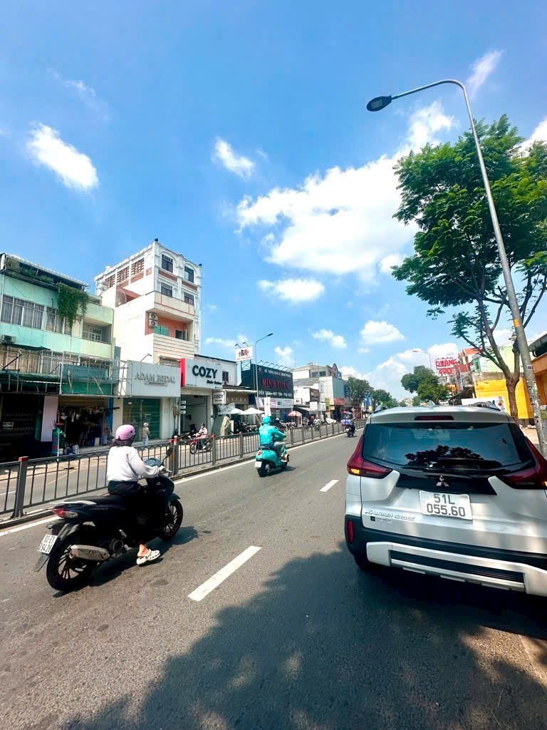 NHÀ ĐẸP NGUYỄN OANH - KHU PHÂN LÔ - GẦN ST LOTTE NG.V.LƯỢNG - Ô TÔ NGỦ NHÀ - 72M²(4×18) - 3 TẦNG NHỈNH 8 TỶ. - Ảnh chính