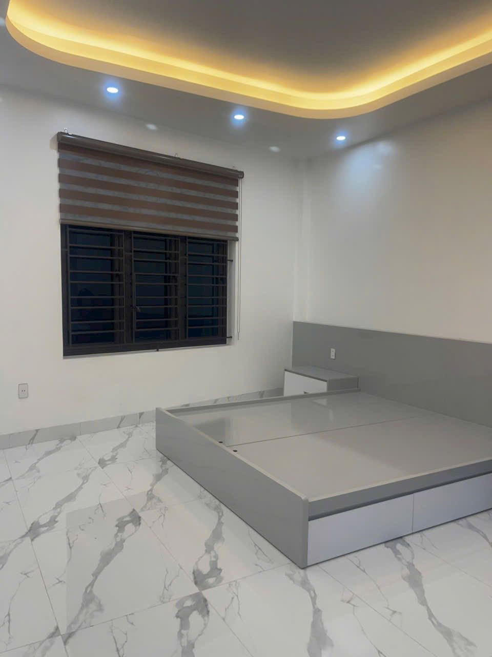 Bán căn nhà 4 tầng, 3 ngủ ngõ phố Vũ Hựu, TP HD nay là TP HP mới, 40m2, mt 4.5m, 2.78 tỷ - Ảnh 2