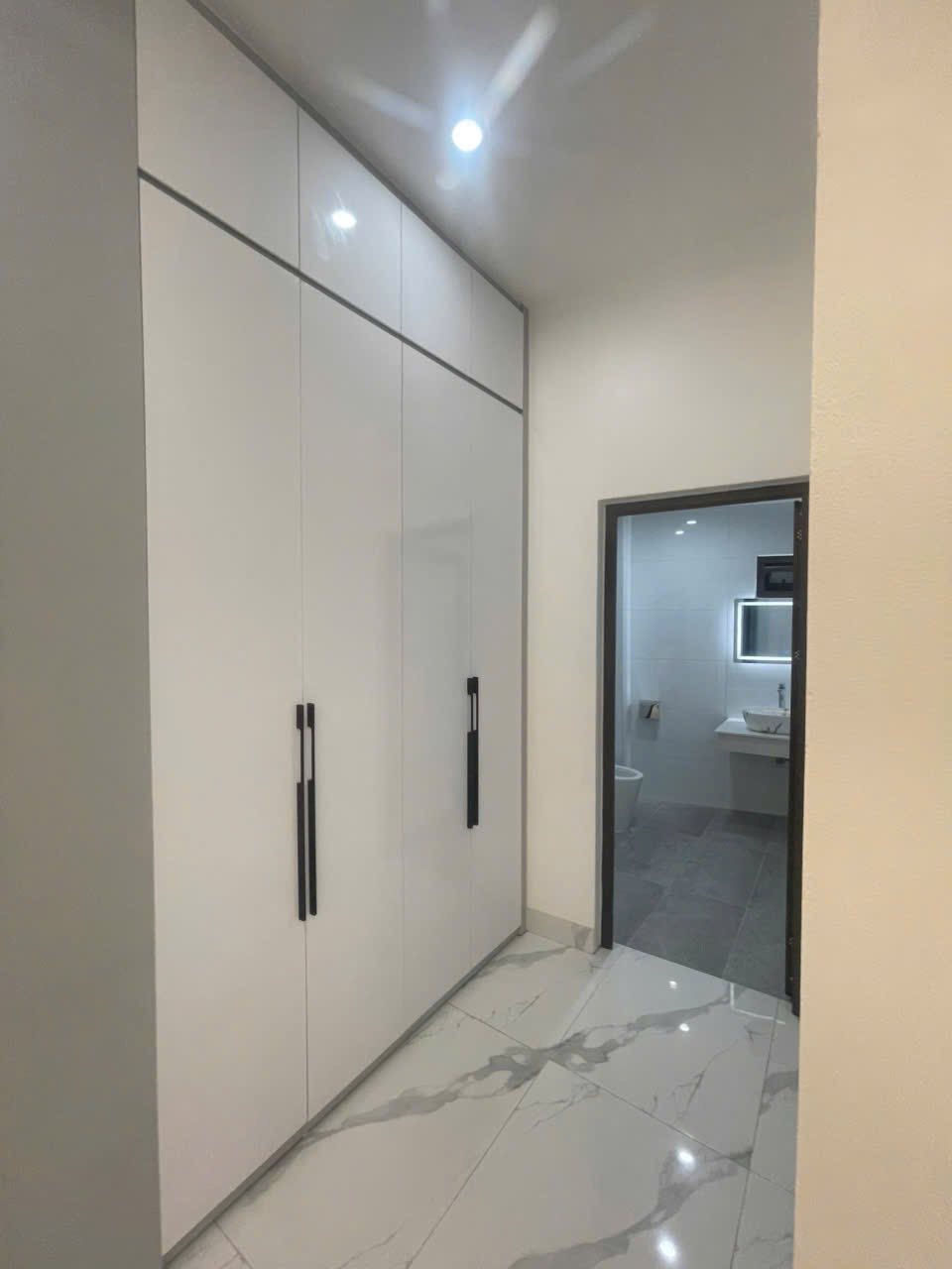 Bán căn nhà 4 tầng, 3 ngủ ngõ phố Vũ Hựu, TP HD nay là TP HP mới, 40m2, mt 4.5m, 2.78 tỷ - Ảnh 3