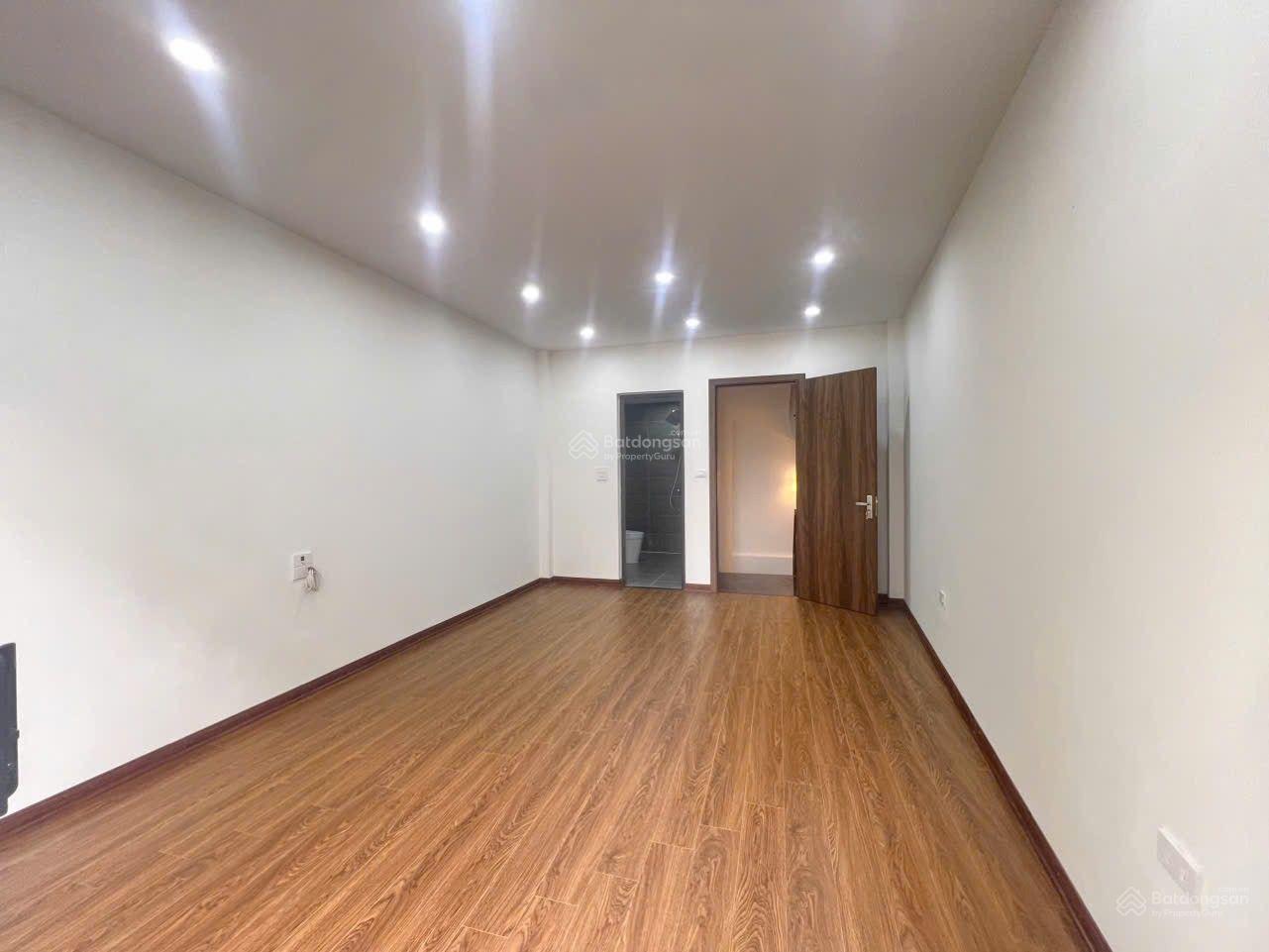 Bán nhà phố Thạch Bàn Long Biên 5 tỷ 35m2, 5 tầng MT 4m, ô tô KD sát trường cấp 3 Thạch Bàn - Ảnh 3