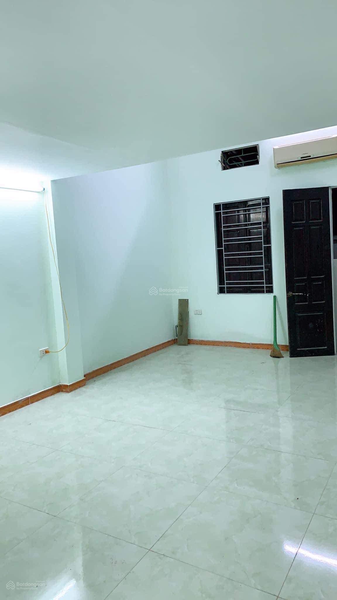 Bán nhà Ngọc Thuỵ Long Biên, vị trí đẹp, hai mặt ngõ ôtô, 5 phút qua phố, 35m2, giá: 4.35 tỷ - Ảnh chính