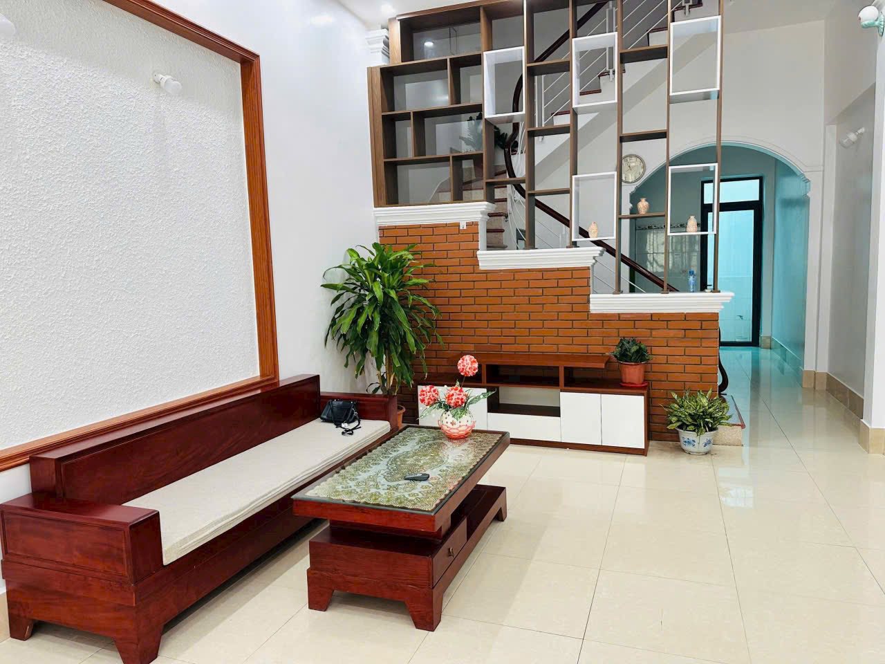 Bán căn nhà 3 tầng mặt phố Tống Duy Tân, ph Hải Dương, TP HP mới, 78m2, mt 4.65m, 3 ngủ - Ảnh chính