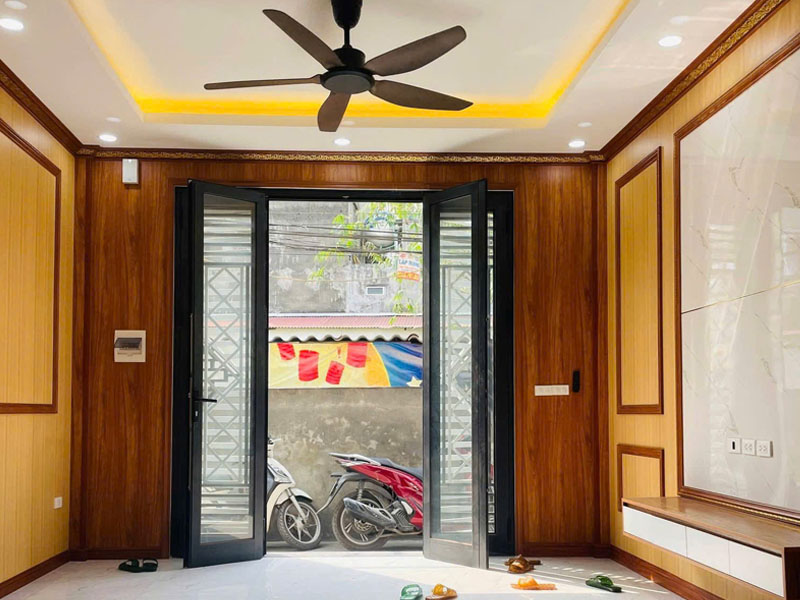 Cần bán 32m2 nhà dân xây, ngõ 83 Đường Phúc Lợi. Gần vườn hoa & trường học các cấp - Ảnh 2