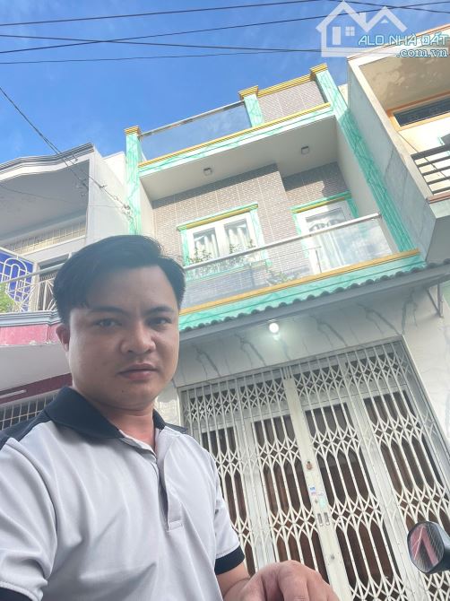 NHÀ ĐẸP NGAY HƯƠNG LỘ 2 - 2 TẦNG - 56M2 GIÁ 3.X TỶ - Ảnh chính