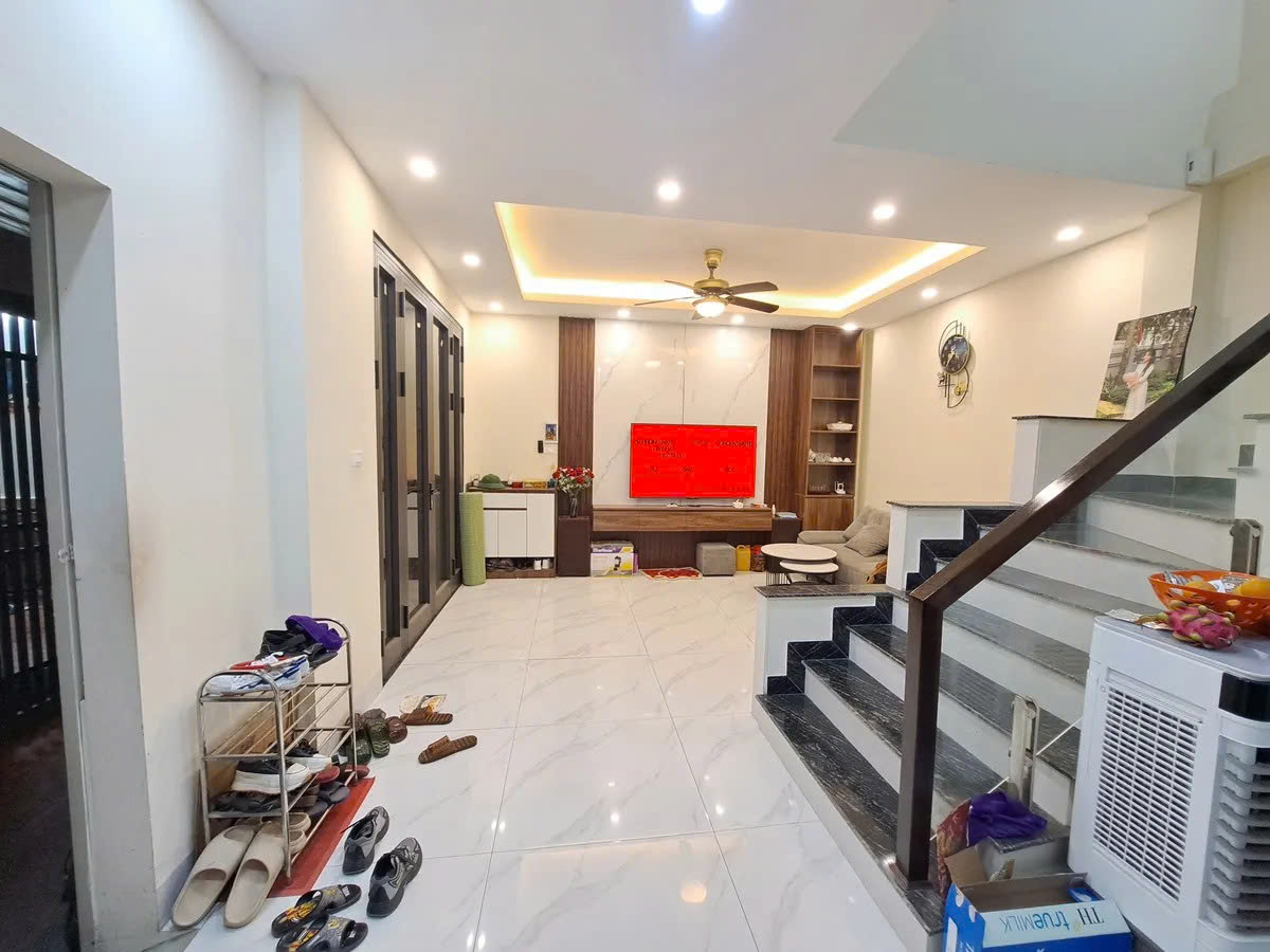 BÁN NHÀ HOÀNG MAI, ĐỊNH CÔNG THƯỢNG. DIỆN TÍCH KHỦNG, MẶT TIỀN TO. NHỈNH 8 TỶ RƯỠI. - Ảnh chính