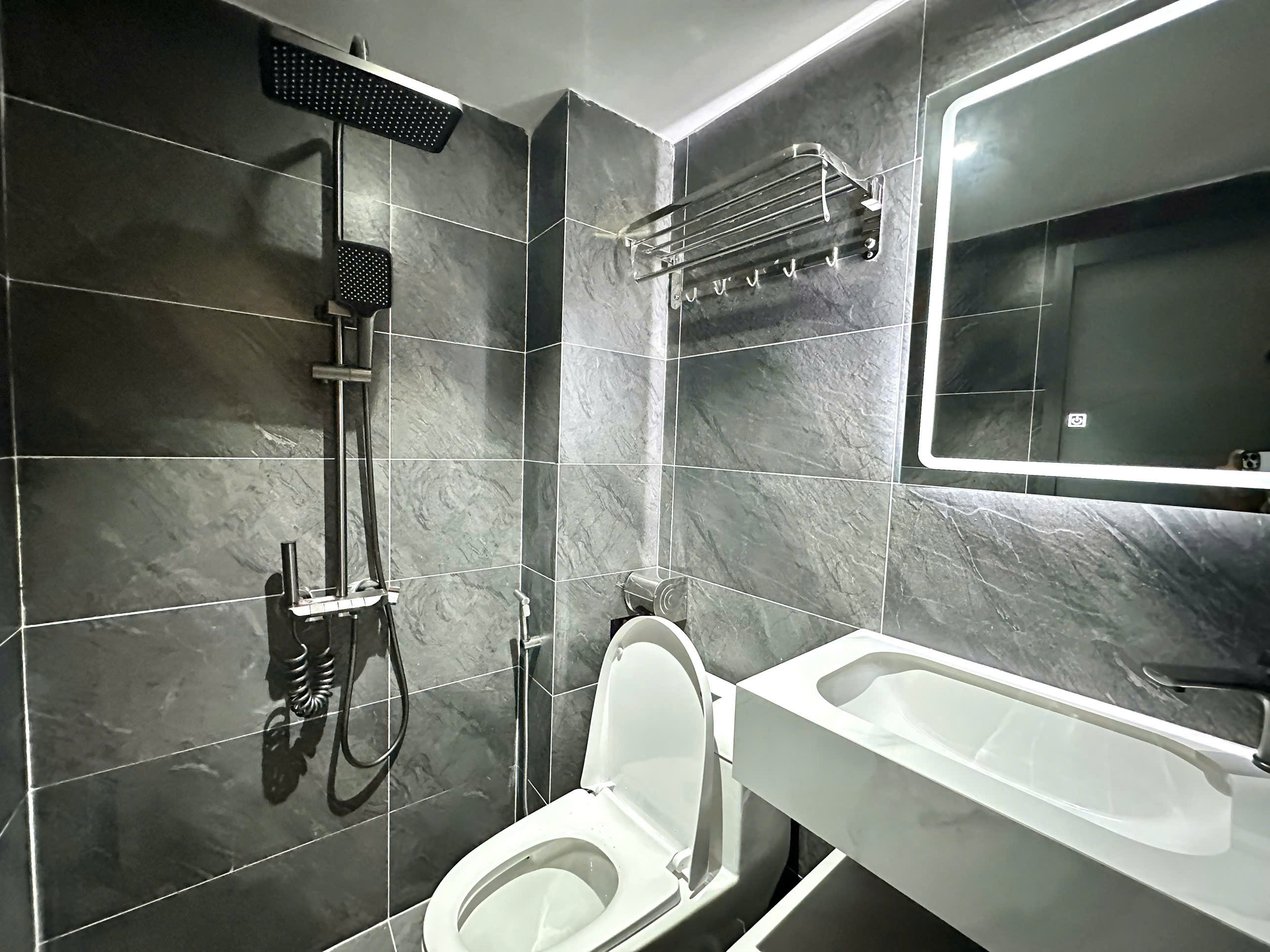 Cần bán Gấp Nhà Hẻm Trần Văn Đang, Quận 3. Đầy đủ nội thất mới. Sổ Hồng riêng, công chứng ngay - Ảnh 2