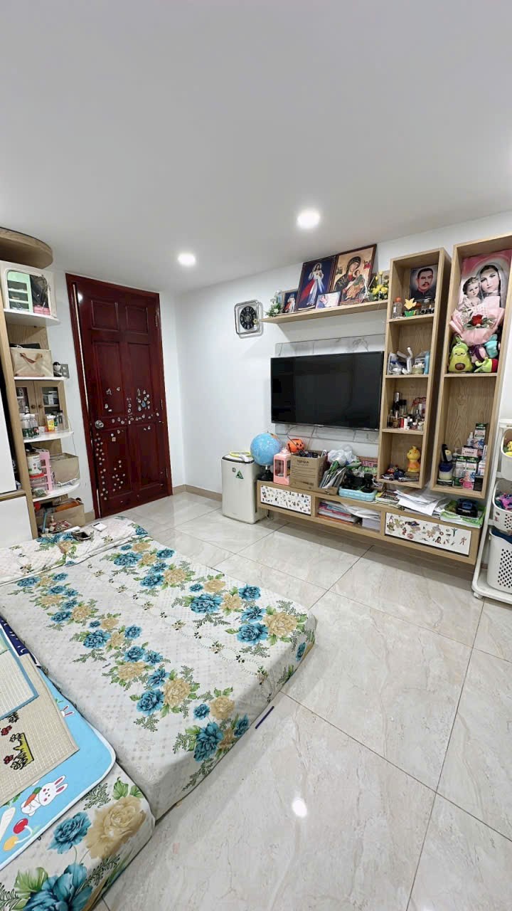 NHÀ B.ÁN - GIÁP TRƯỜNG CHINH  &  CỔNG KCN TÂN BÌNH - HẺM Ô TÔ - 76M² - 3 TẦNG CHỈ HƠN 7 TỶ - FULL NỘI THẤT - Ảnh 4
