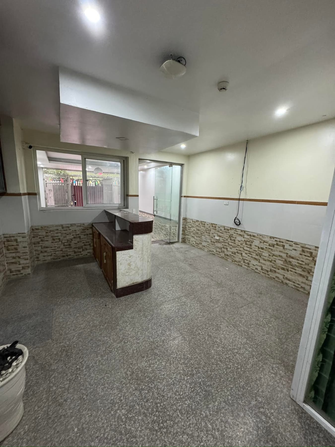 TÒA NHÀ, NGÕ 612 LẠC LONG QUÂN-Ô TÔ-VIEW HỒ:74M X7T, MT 5M, GIÁ 29,9 TỶ. - Ảnh 3