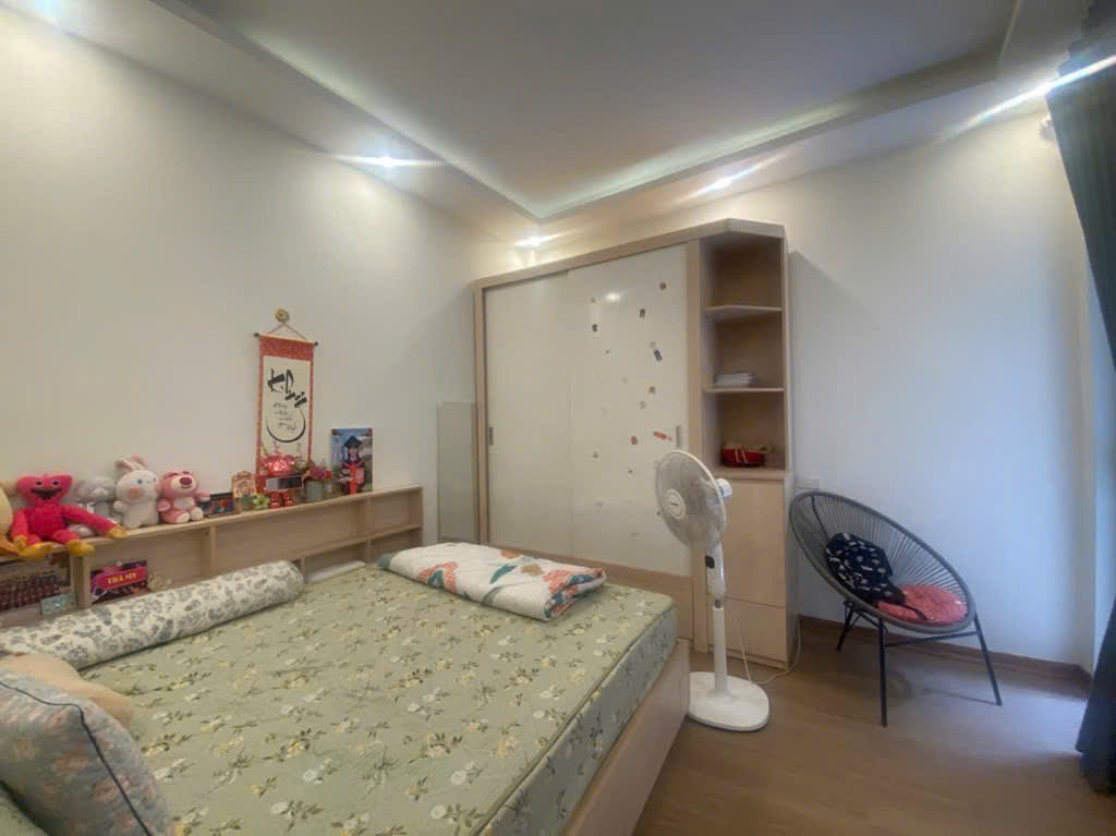 RẺ NHẤT PHỐ, NHÀ DÂN XÂY NGỌC LÂM 56M, 3T, MT 4M, 3 THOÁNG, SÁT PHỐ, Ô TÔ ĐỖ CỔNG. - Ảnh 4