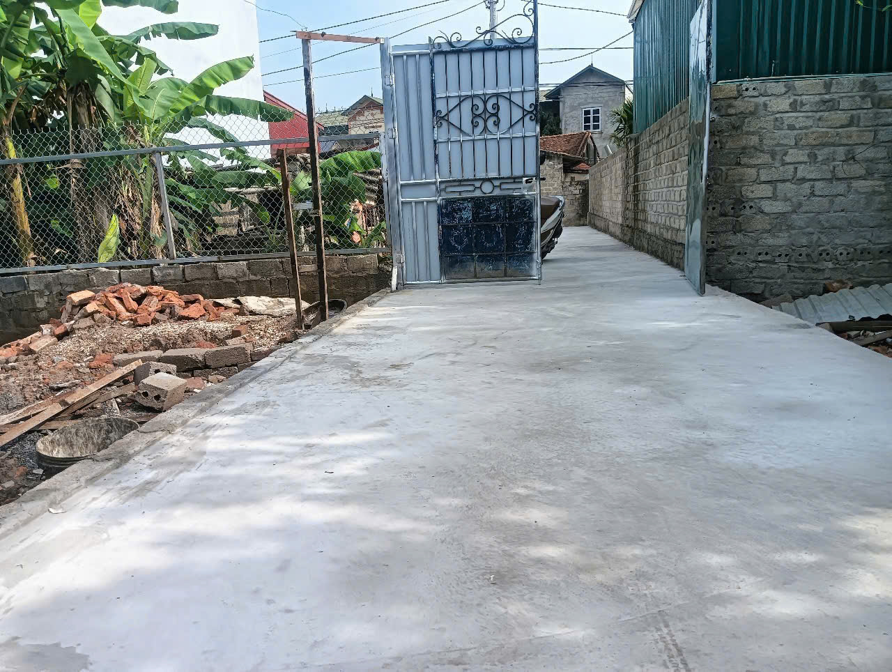 Bán đất Tân Ước - Quế Sơn 40m2, ô tô vào tận đất, chỉ 2,1x tỷ - Ảnh chính