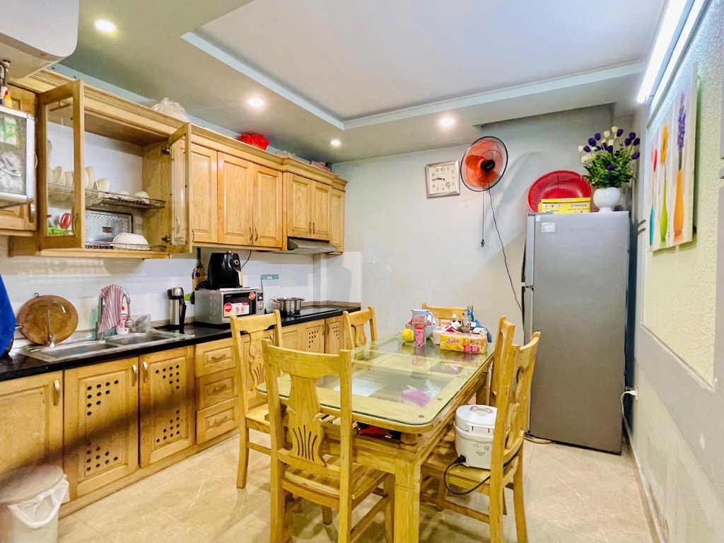 Bán nhà 6 tầng Cầu Giấy 9,2 tỷ cho thuê dịch vụ Đỉnh - Ảnh 4