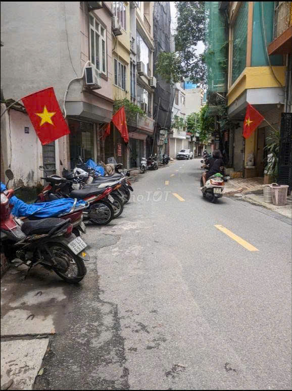 Cho thuê nhà riêng -  ngõ ô tô 264 chùa Quỳnh, Hai Bà Trưng 80m x 4T giá 18TR,  ở và KD - Ảnh chính