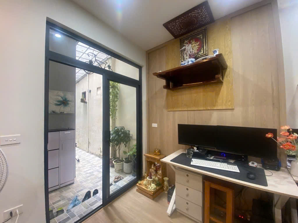 RẺ NHẤT PHỐ, NHÀ DÂN XÂY NGỌC THỤY 56M, 3T, MT4M, 3 THOÁNG, SÁT PHỐ, Ô TÔ ĐỖ CỔNG - Ảnh chính