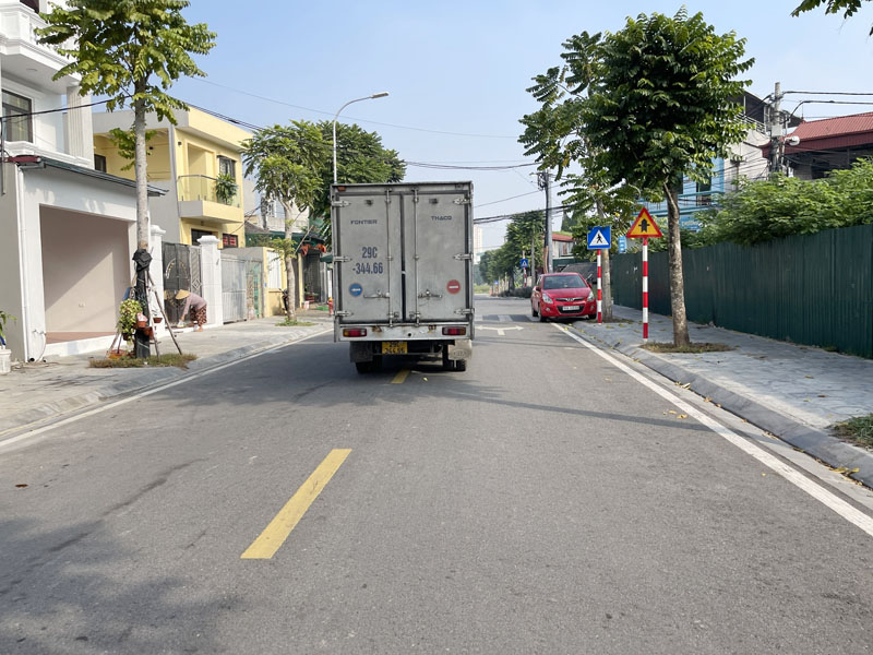 Bán Gấp 229m2 Đất Cự Khối | Đường 14m xe container, kết nối cầu Thanh Trì, có sẵn xưởng mới - Ảnh chính