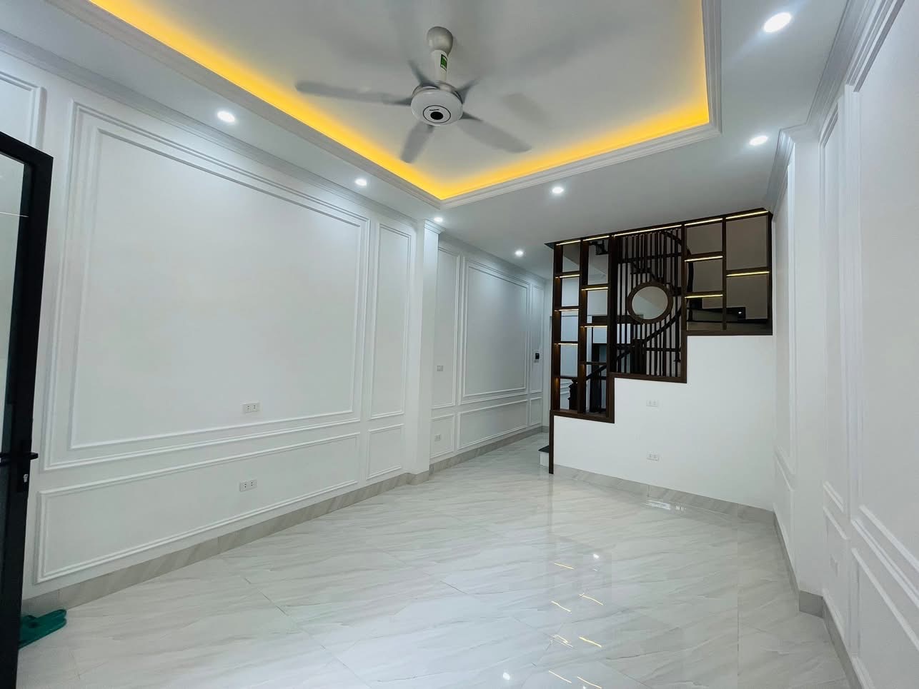 NHÀ ĐẸP, NGÕ 99, XUÂN LA, TÂY HỒ: 51M X5T, MT 4M, GIÁ 14,1 TỶ. - Ảnh 2
