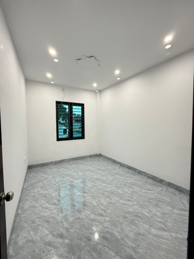 NHÀ ĐẸP LONG LANH, HÀNG XÓM THÂN THIỆN, CHỦ THIỆN CHÍ - Ảnh chính