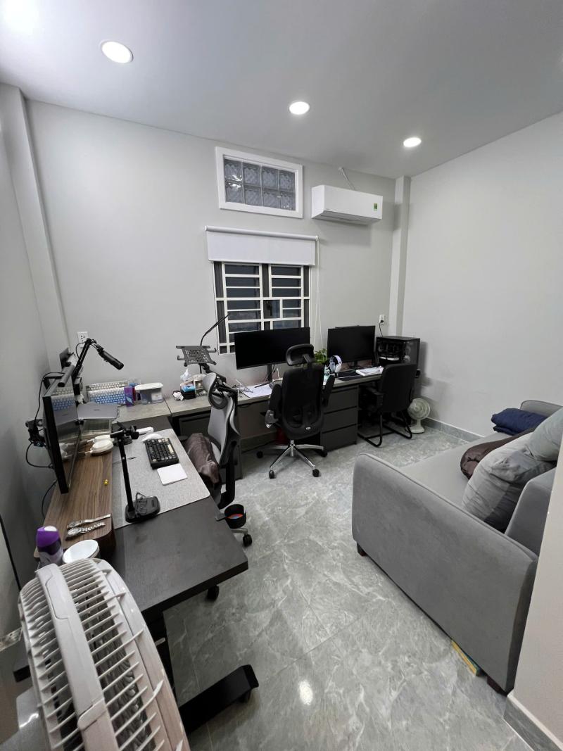 NHÀ BÁN QUANG TRUNG GV - NGAY TRUNG TÂM QUẬN - GIÁP UBND - SÁT MẶT TIỀN - 56M² - 2 TẦNG NHỈNH 5 TỶ - Ảnh 4