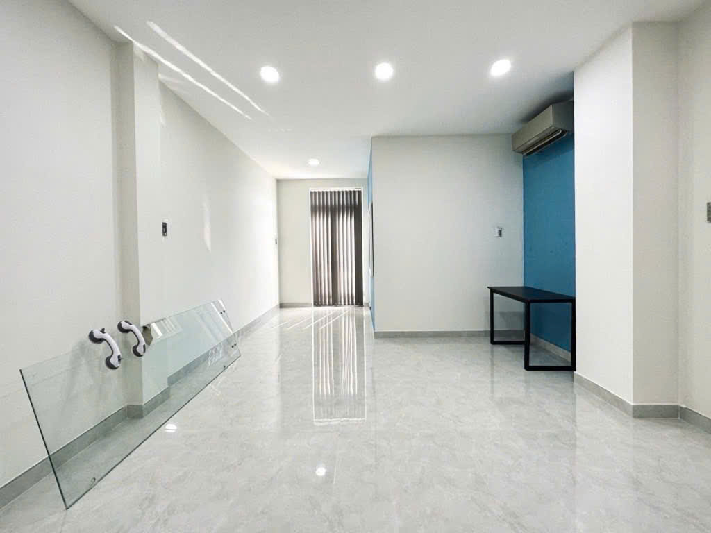 Ngay ĐH Hồng Bàng, P.15 Bình Thạnh - 64m2- 5 TẦNG VUÔNG ĐẸP - SÁT QUẬN 1 - Ảnh 1