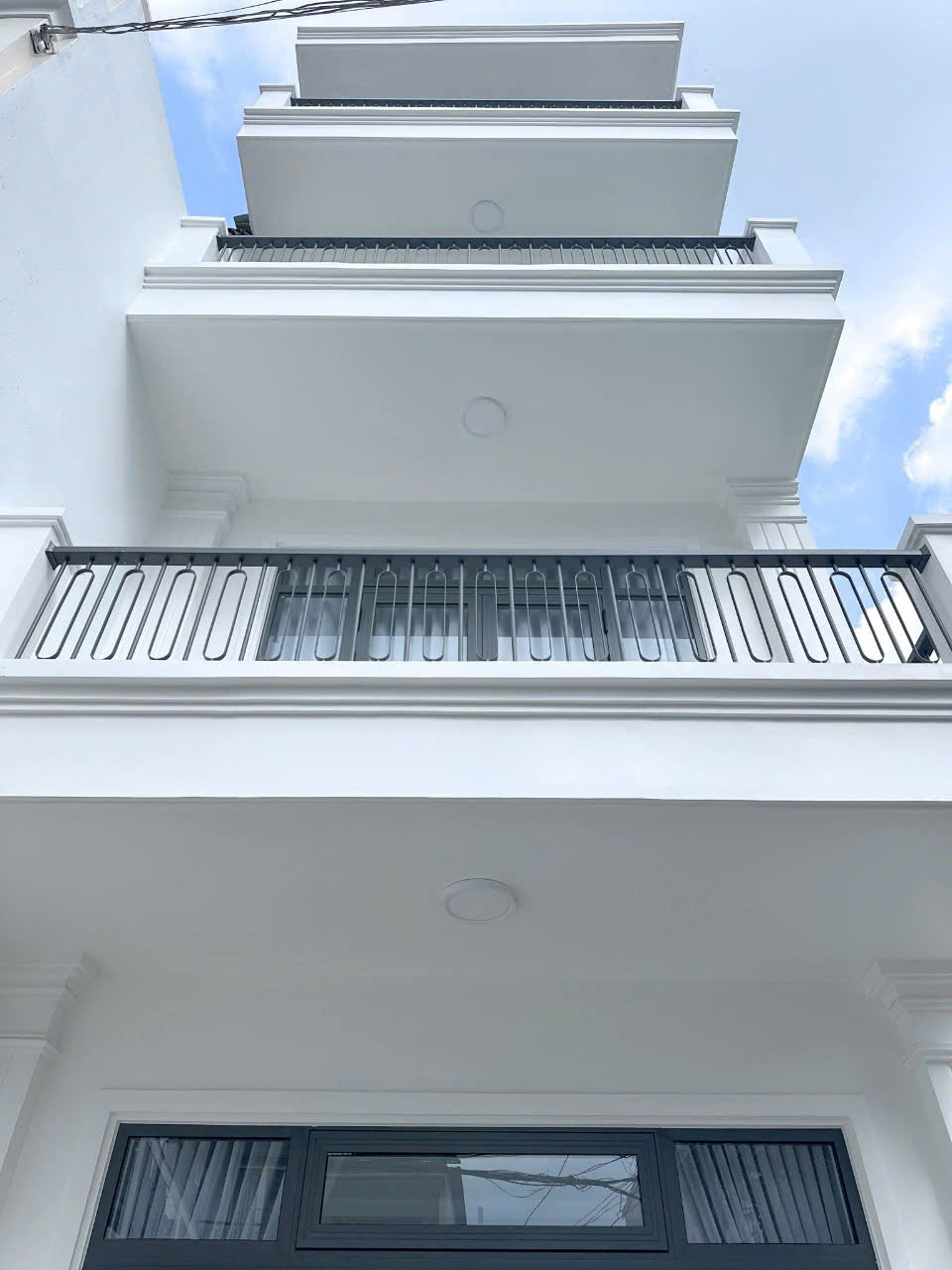 Bán nhanh Nhà Huỳnh Thúc Kháng Thích Hợp Nghỉ Dưỡng, Đầu Tư, Kinh Doanh - Ảnh chính