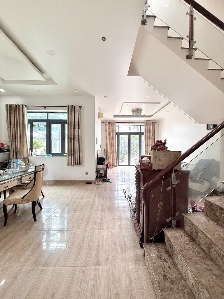 Bán nhà Lương Văn Can Quận 8 – 174m² – Hẻm xe tải 8m – Gần Bùi Minh Trực – Giá 11 tỷ 3 - Ảnh 1