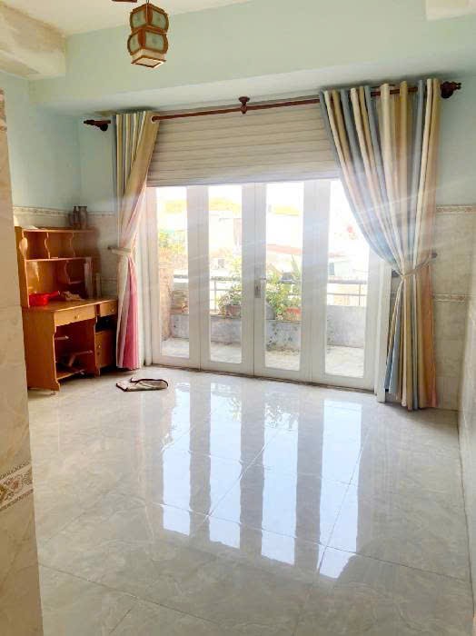 NHÀ ĐẸP KHU PHÂN LÔ - GIÁP PHẠM VĂN ĐỒNG & BV 175 NGUYỄN THÁI SƠN - HẺM Ô TÔ THÔNG - 78M² - 3 TẦNG CHỈ 9.X TỶ - Ảnh 4