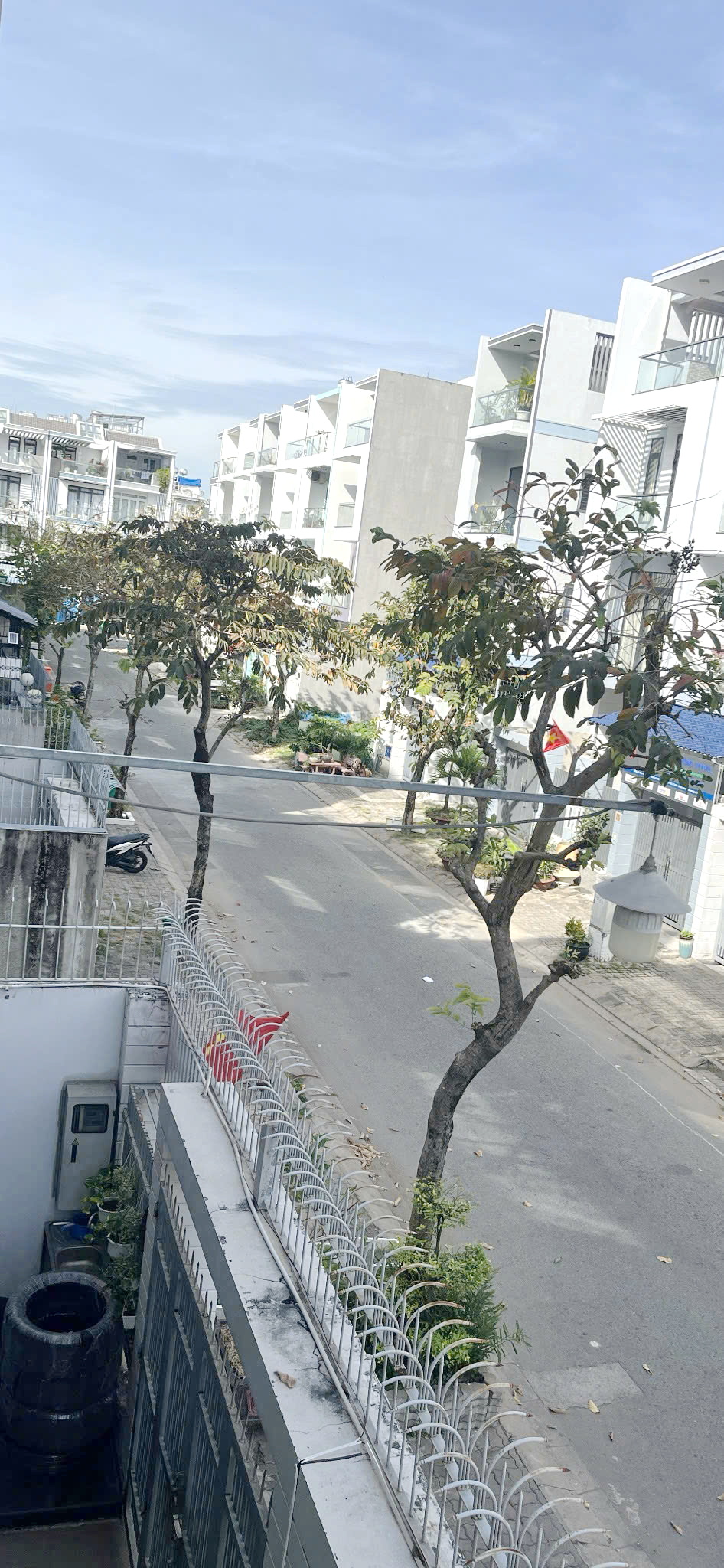 Nhà 10x19m (có hầm) KDC Dương Hồng, đường Nguyễn Văn Linh Xã Bình Hưng, Bình Chánh, TPHCM, bên - Ảnh 4