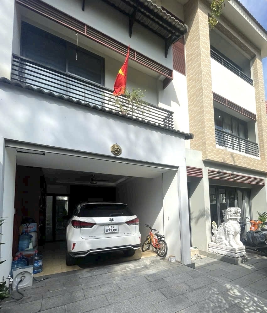 Bán Gấp Biệt Thự Sân Vườn Khu VIP Tân Phong - Q7 - VIEW Sông - Sát Công Viên - Giá Tốt - Ảnh 1