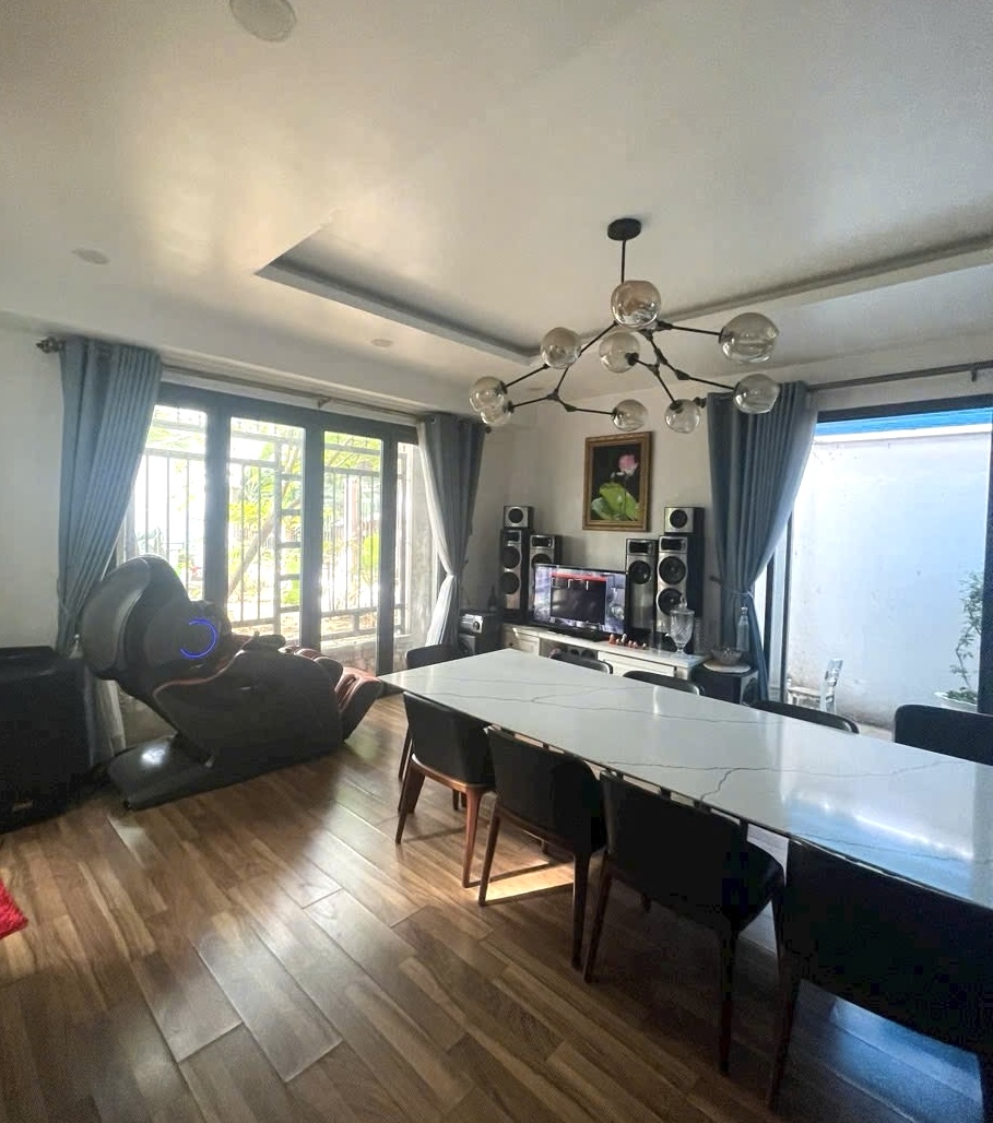 Bán Gấp Biệt Thự Sân Vườn Khu VIP Tân Phong - Q7 - VIEW Sông - Sát Công Viên - Giá Tốt - Ảnh 3