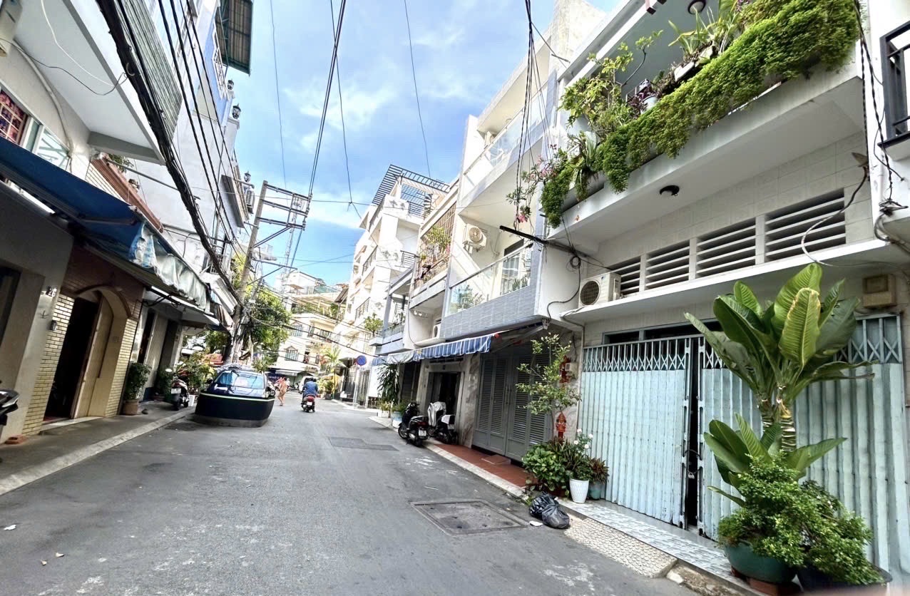 NHÀ BÁN Q4-4 TẦNG- MẶT TIỀN XE HƠI ĐẬU CỬA- KHU AN NINH- THÔNG RA TÂN VĨNH, KHÁNH HỘI, HOÀNG DIỆU. - Ảnh 2