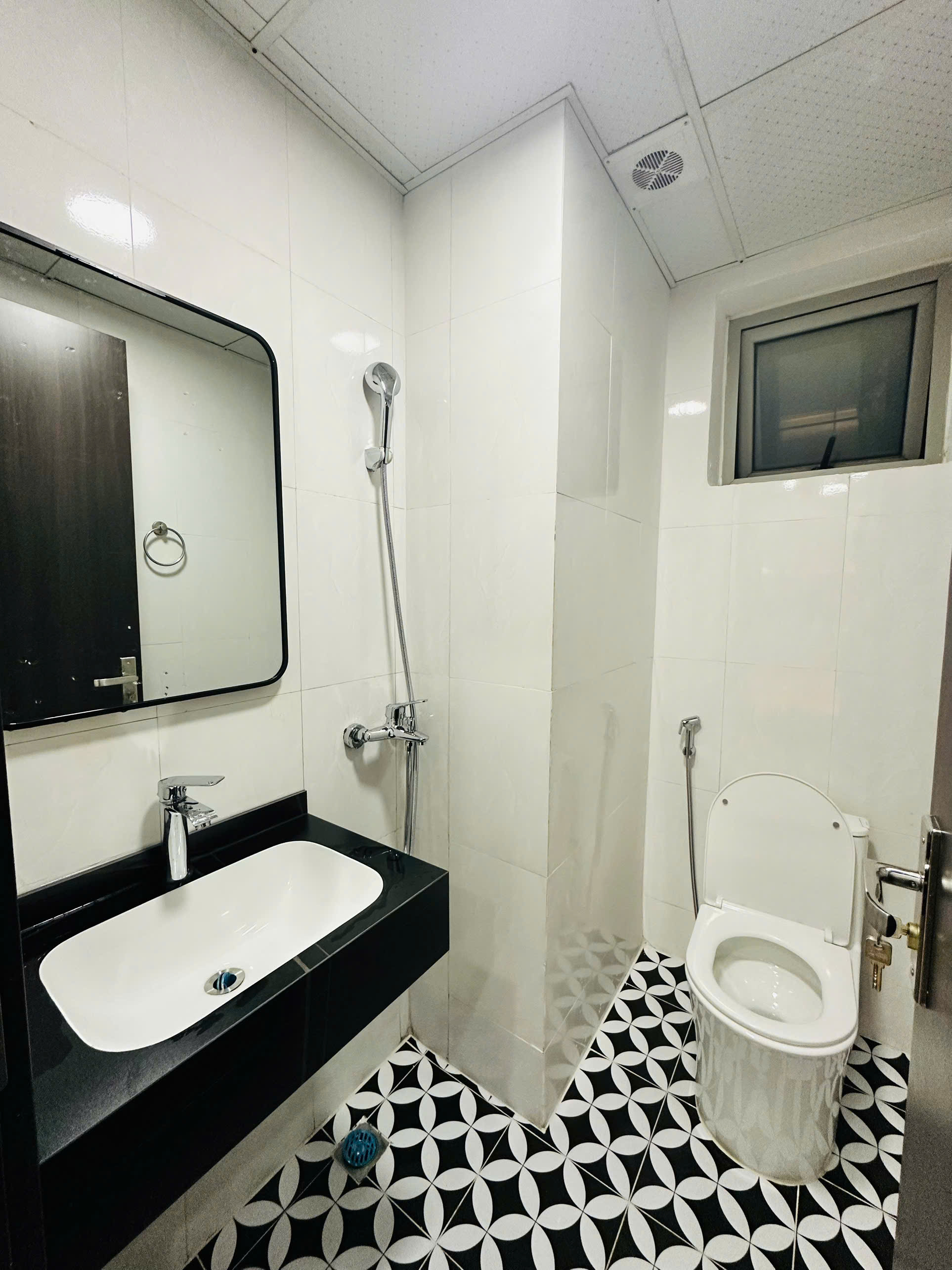 Căn hộ chung cư HH1 Linh Đàm 56m2, 2 ngủ giá chỉ 2 tỷ 200 triệu - Ảnh 4