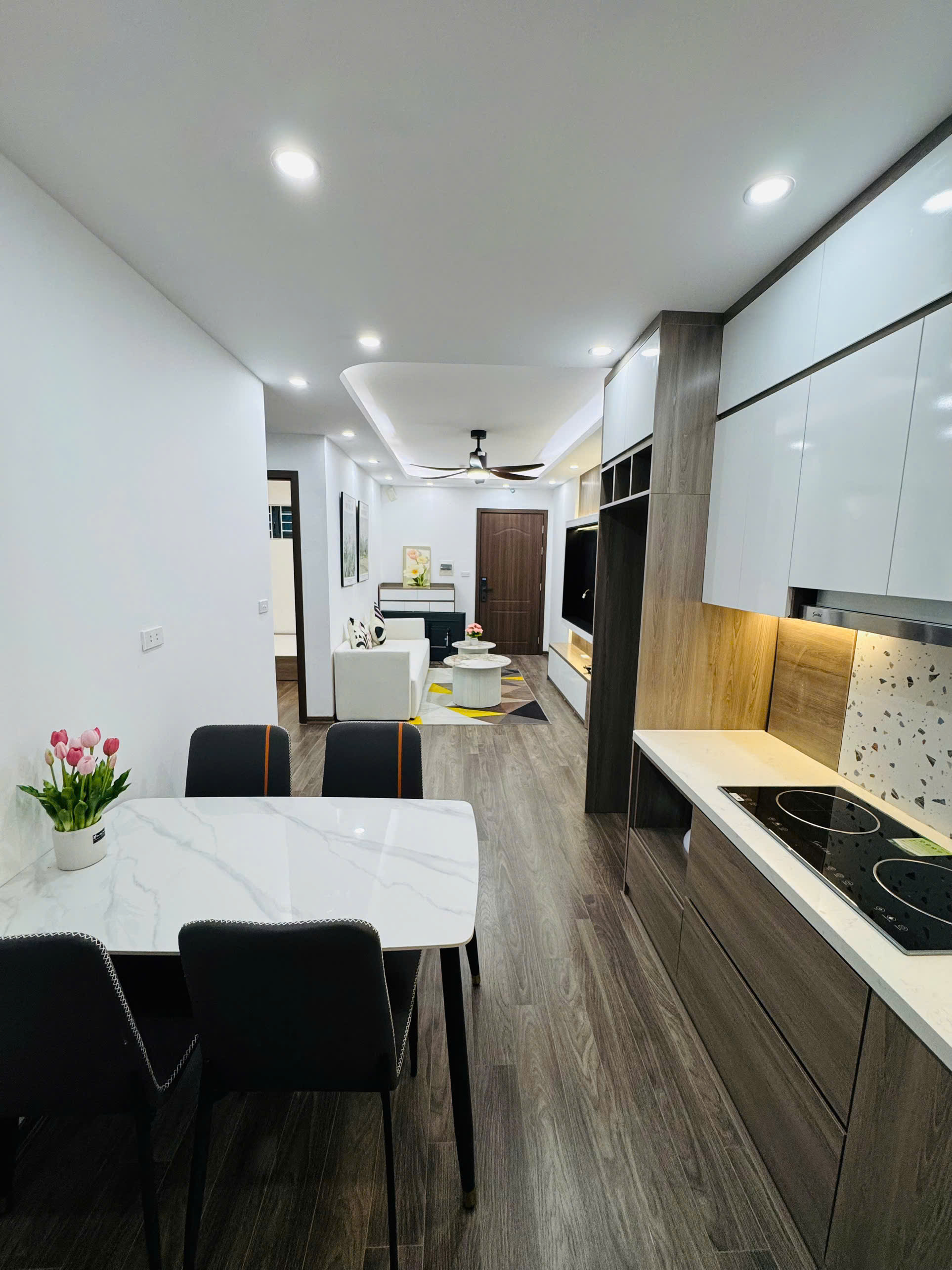 Bán căn hộ chung cư VP5 Linh Đàm, số đỏ 62m2, 2 ngủ full nội thất giá chỉ nhỉnh 4.1 tỷ - Ảnh 2