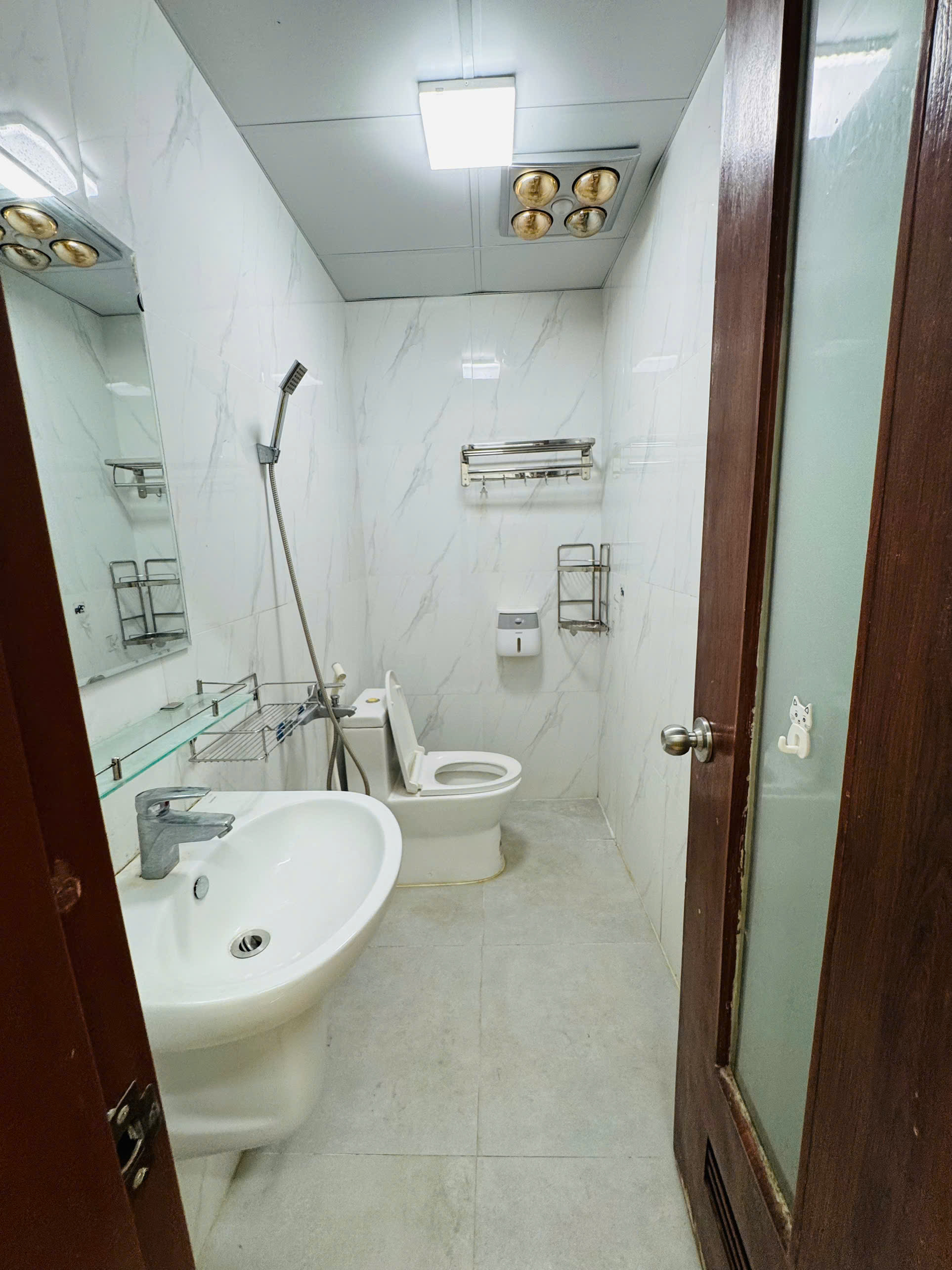 Căn hộ chung cư Kim Văn Kim Lũ, Nguyễn Xiển 56m2, 2 ngủ, sổ đỏ tầng 16 giá chỉ 3 tỷ nhỏ - Ảnh 4
