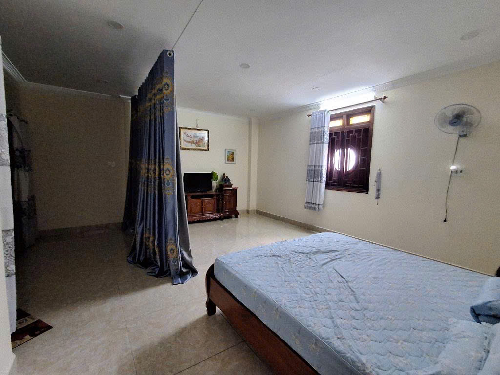 BÁN NHÀ QUẬN 7 - VỪA Ở VỪA CHO THUÊ 20tr/tháng - HẺM XE HƠI - NGANG 8M - LÔ GÓC - Ảnh 3