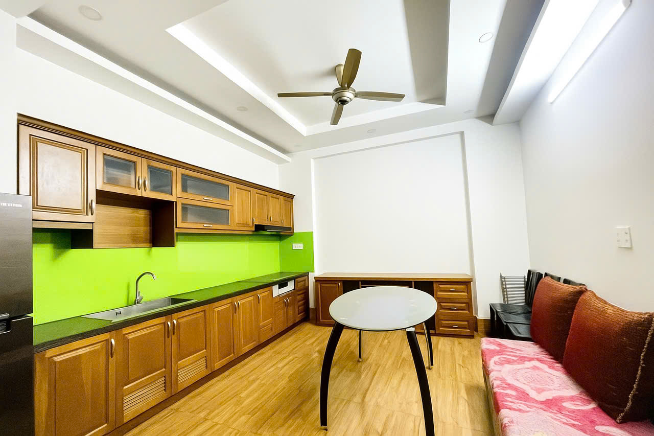 16 TỶ: BÁN NHÀ QUẬN 3- TRẦN HƯNG ĐẠO NGUYỄN VĂN CỪ- 4M x 13M- 3 TẦNG XE HƠI TRONG NHÀ.VŨ 0933910039 - Ảnh 1
