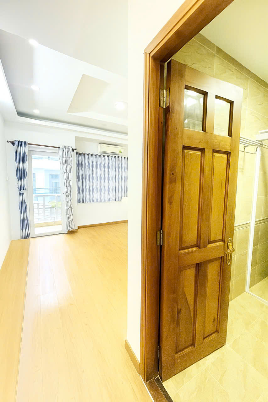 16 TỶ: BÁN NHÀ QUẬN 3- TRẦN HƯNG ĐẠO NGUYỄN VĂN CỪ- 4M x 13M- 3 TẦNG XE HƠI TRONG NHÀ.VŨ 0933910039 - Ảnh 2
