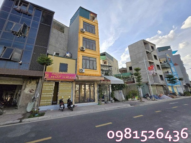 ⭐Nhà 5 tầng mặt đường lớn 12m, trung tâm Thanh Trì, đường thông tứ phía, giá chỉ 6 tỷ; 0981526436 - Ảnh chính